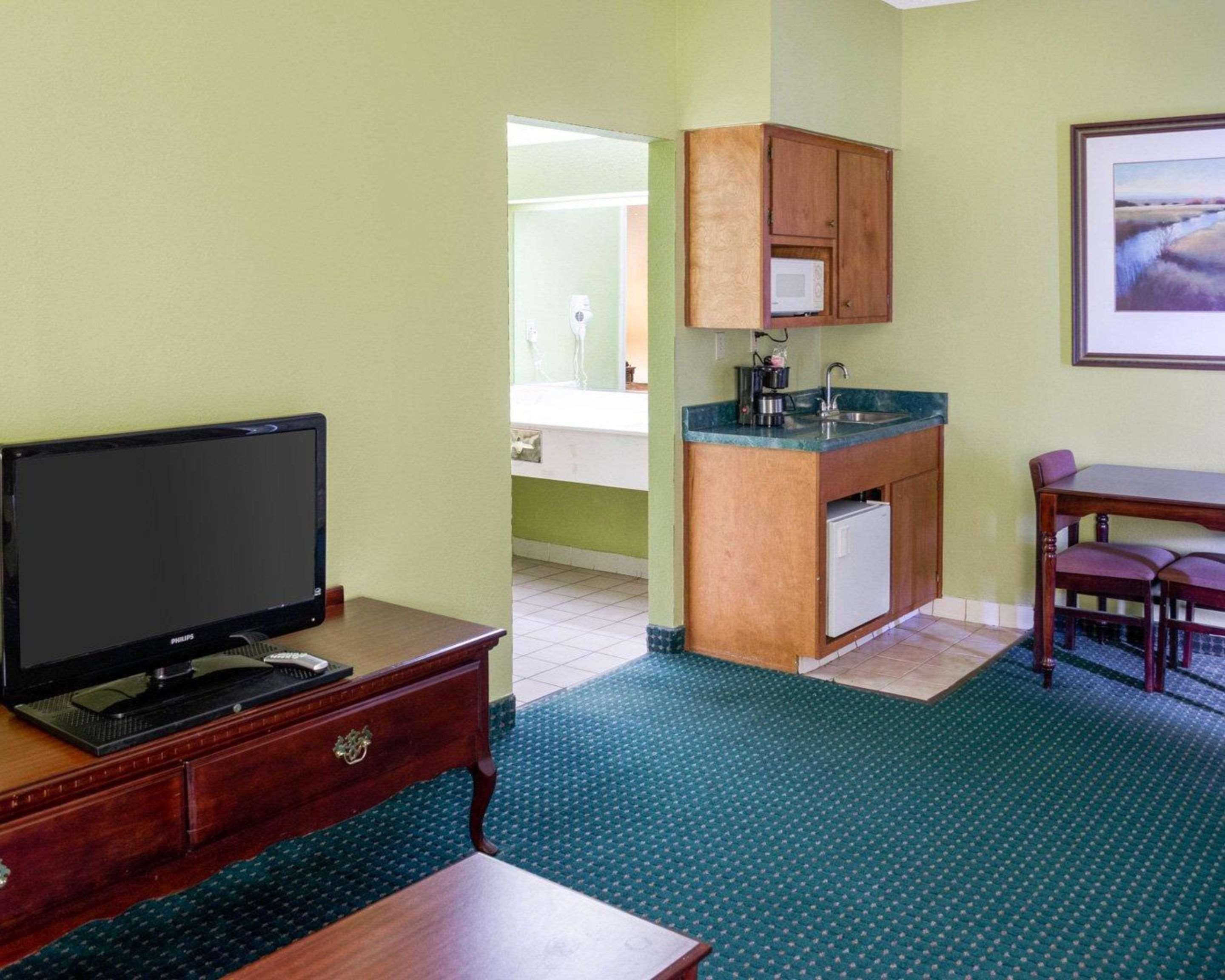 Econo Lodge Canton I-55 Екстер'єр фото