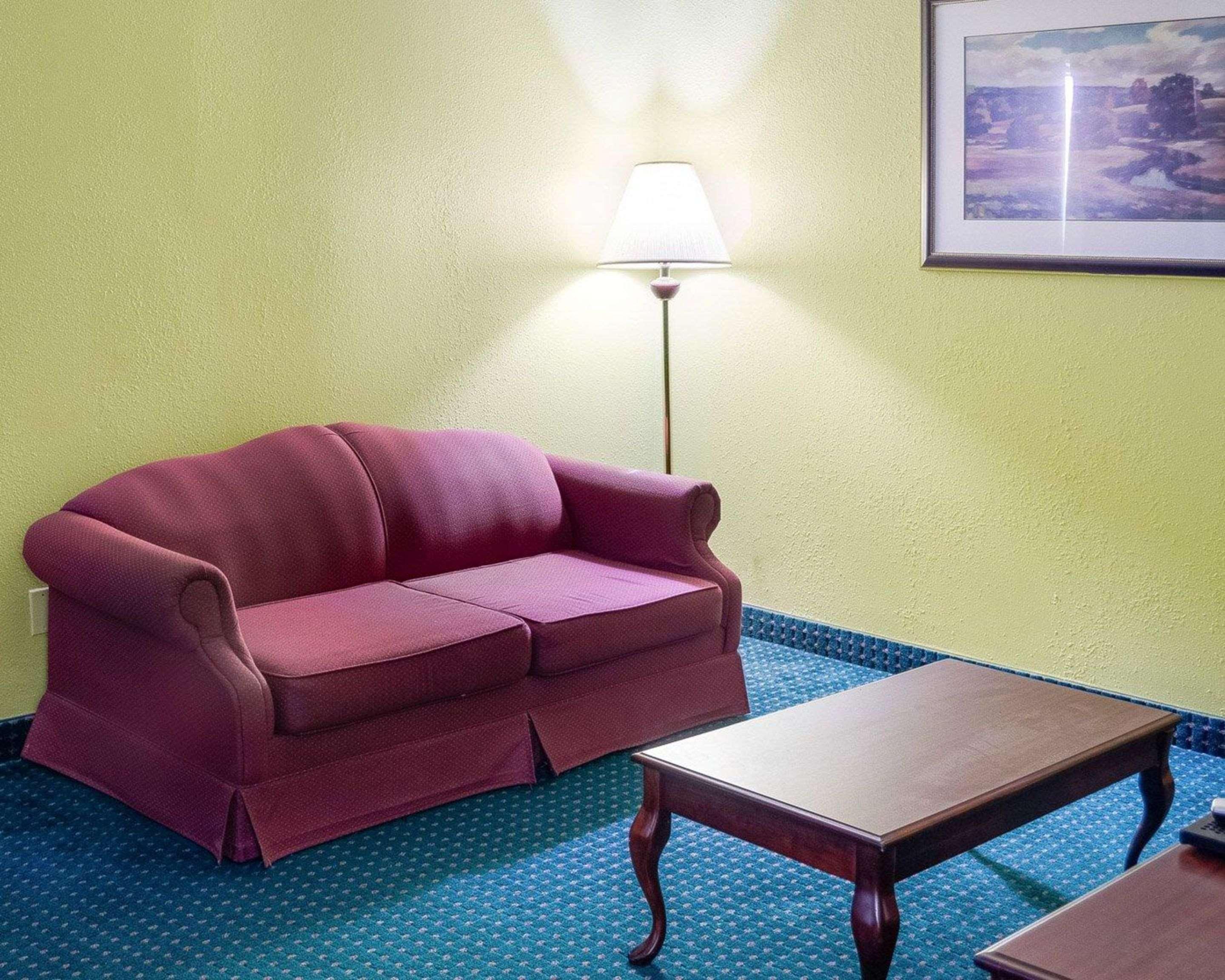 Econo Lodge Canton I-55 Екстер'єр фото