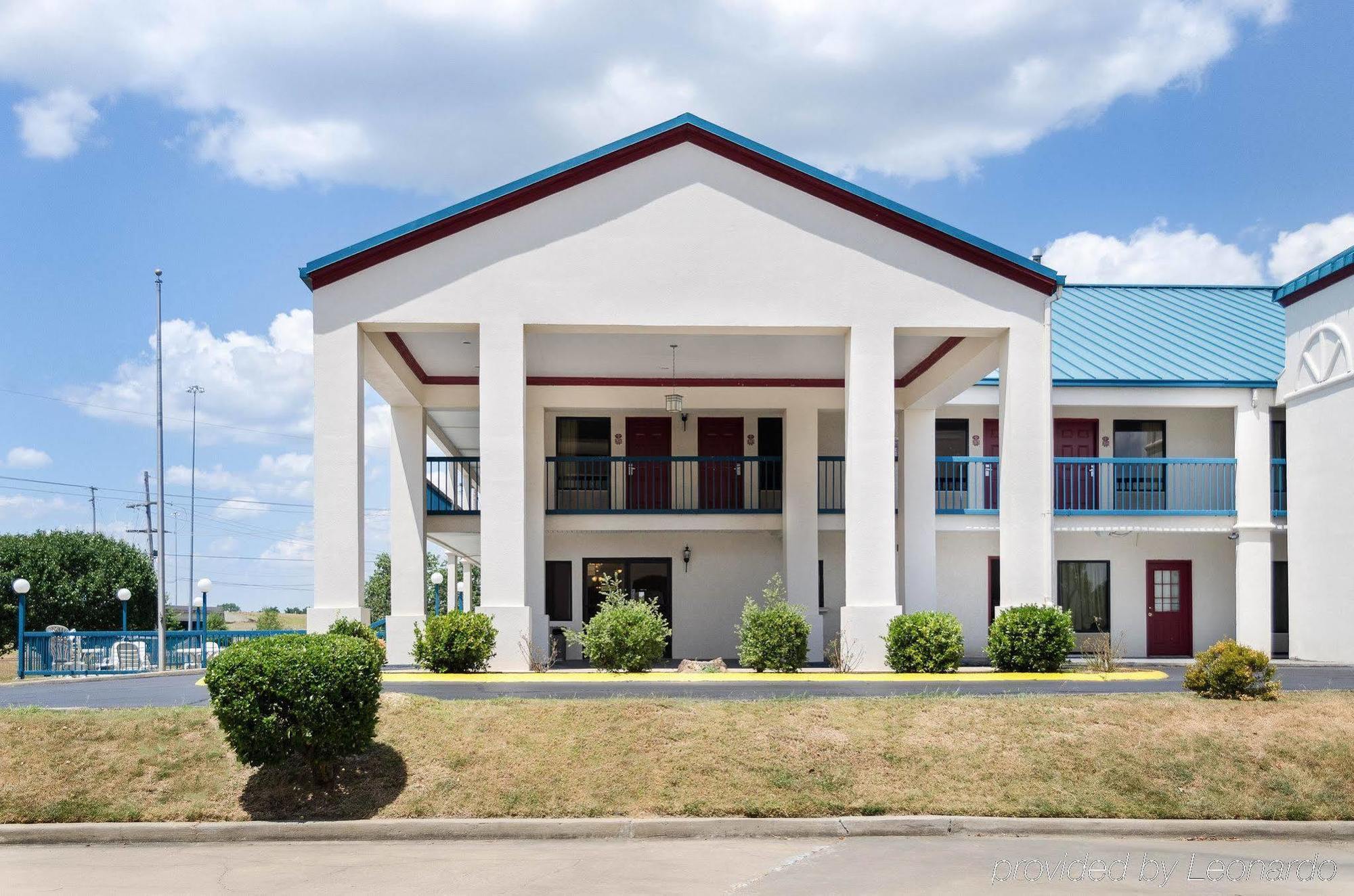Econo Lodge Canton I-55 Екстер'єр фото